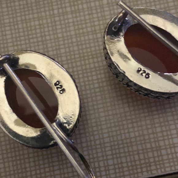 Beautiful carnelian dangle artwork earrings - Picture 8 of 9